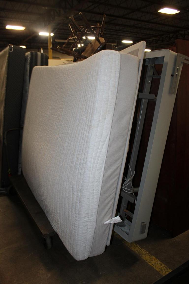 Auction Ohio Sleep Number Bed