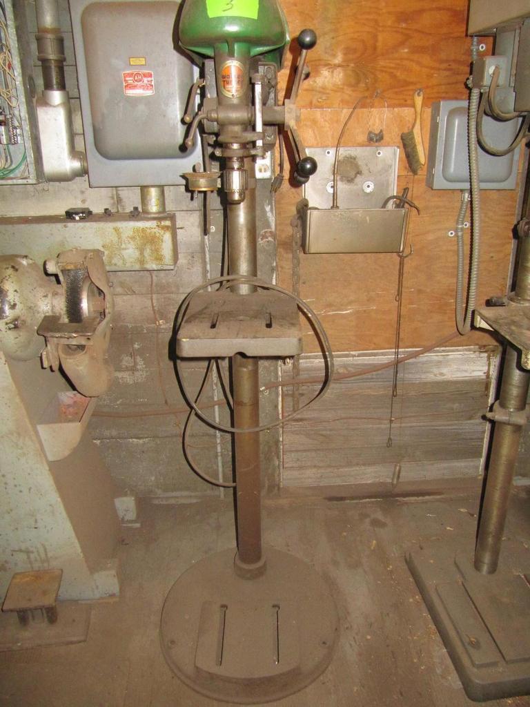 Auction Ohio Walker Turner Drill Press