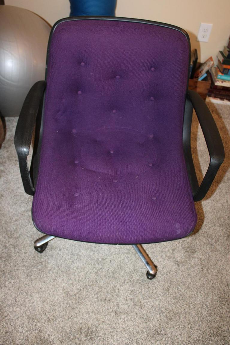 Auction Ohio Purple Desk Chair