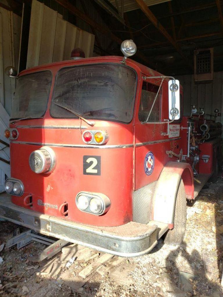 Auction Ohio 1965 Seagrave Firetruck