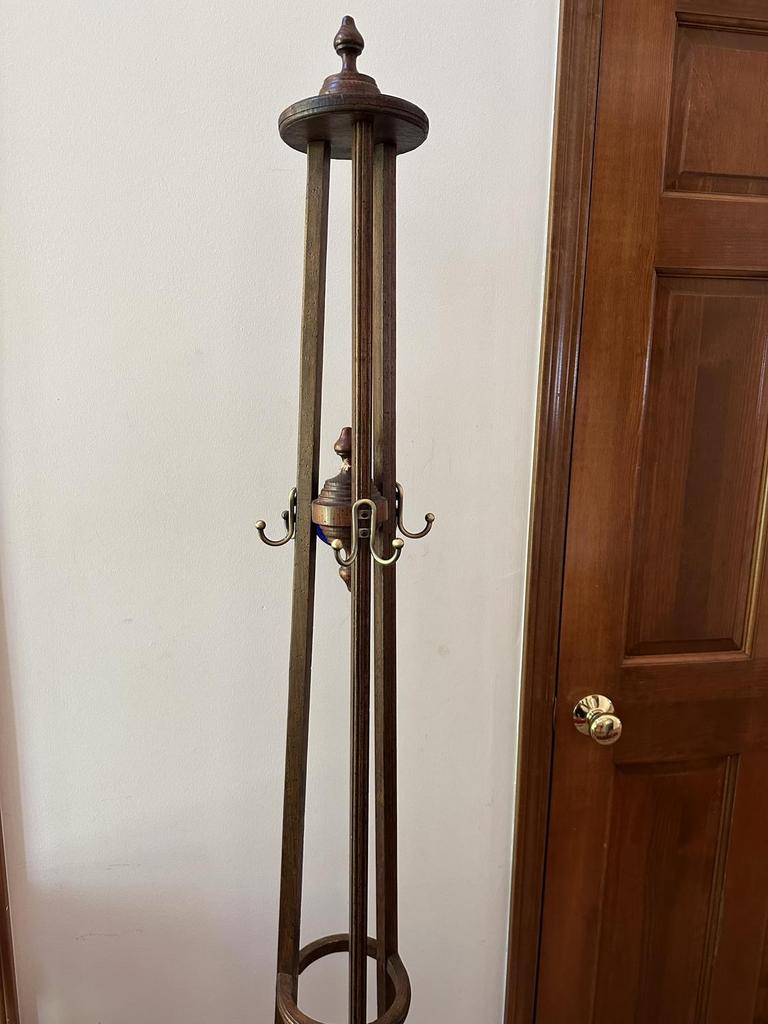 Auction Ohio Antique coat tree