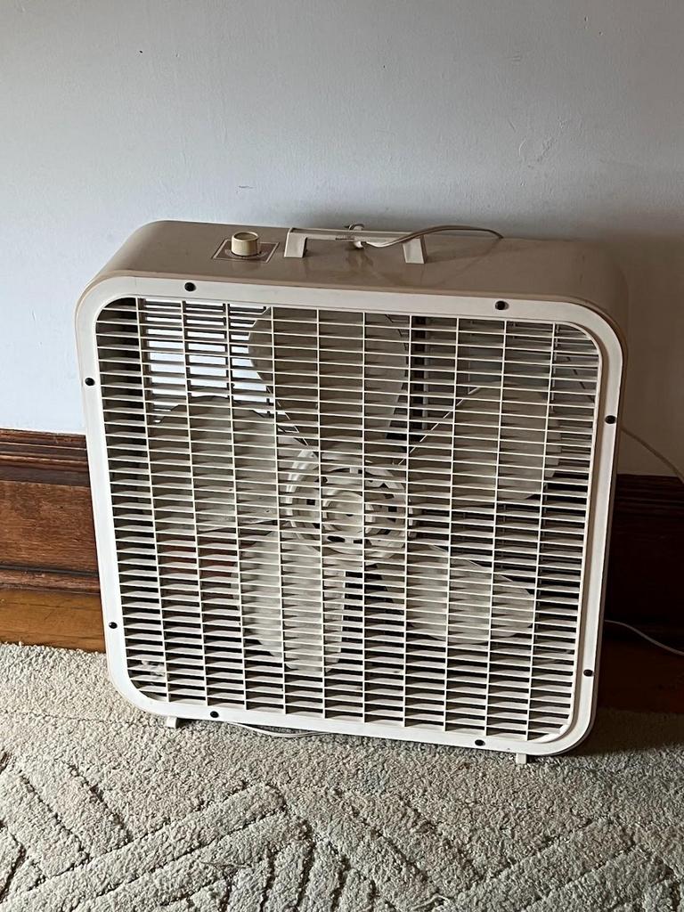 Auction Ohio Vintage metal box fan