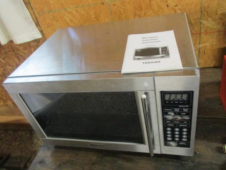 Auction Ohio Toshiba Microwave