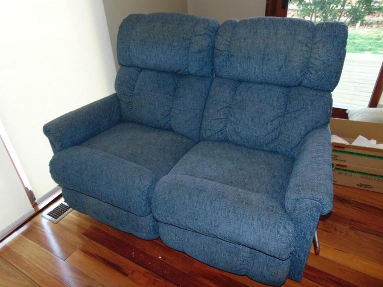Auction Ohio LazyBoy Recliner/Rocker