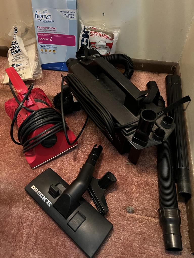 Auction Ohio Oreck Vacuum