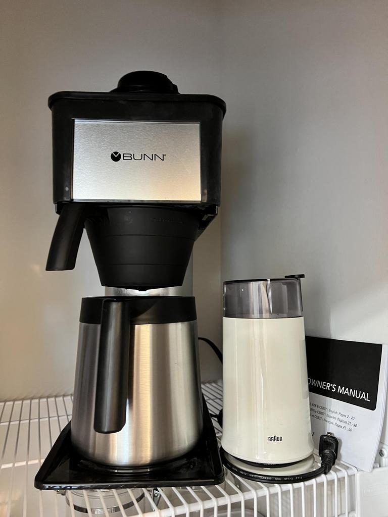 Auction Ohio Bunn Coffee Maker & Grinder