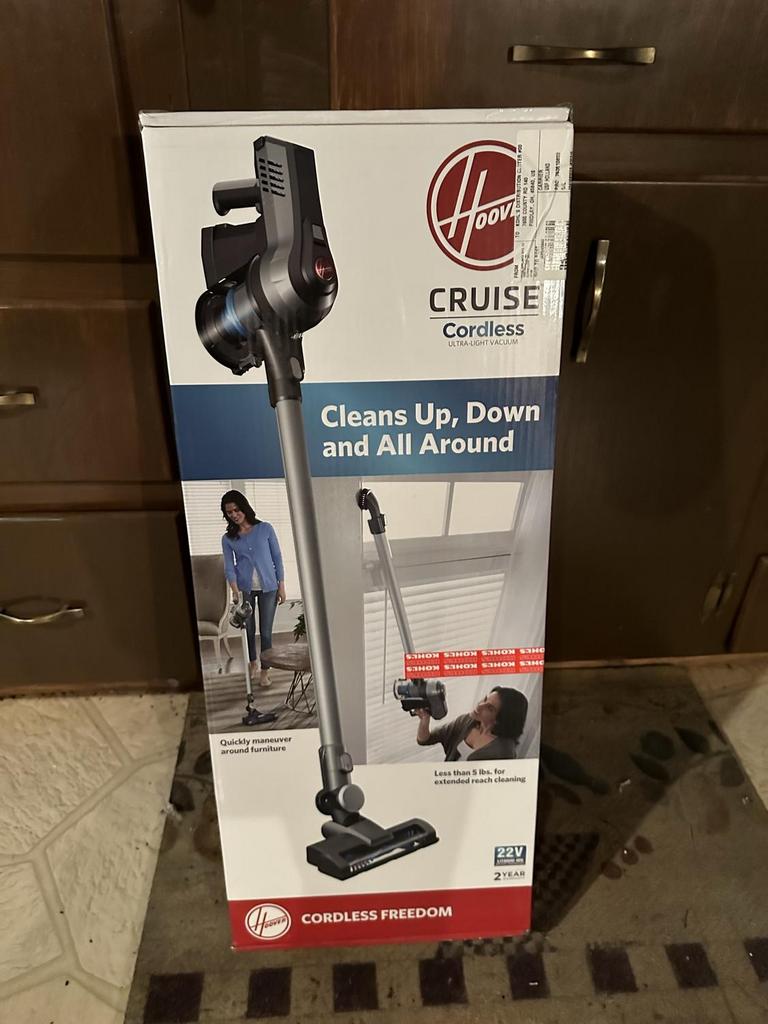 Auction Ohio Hoover cordless vacuumnew!