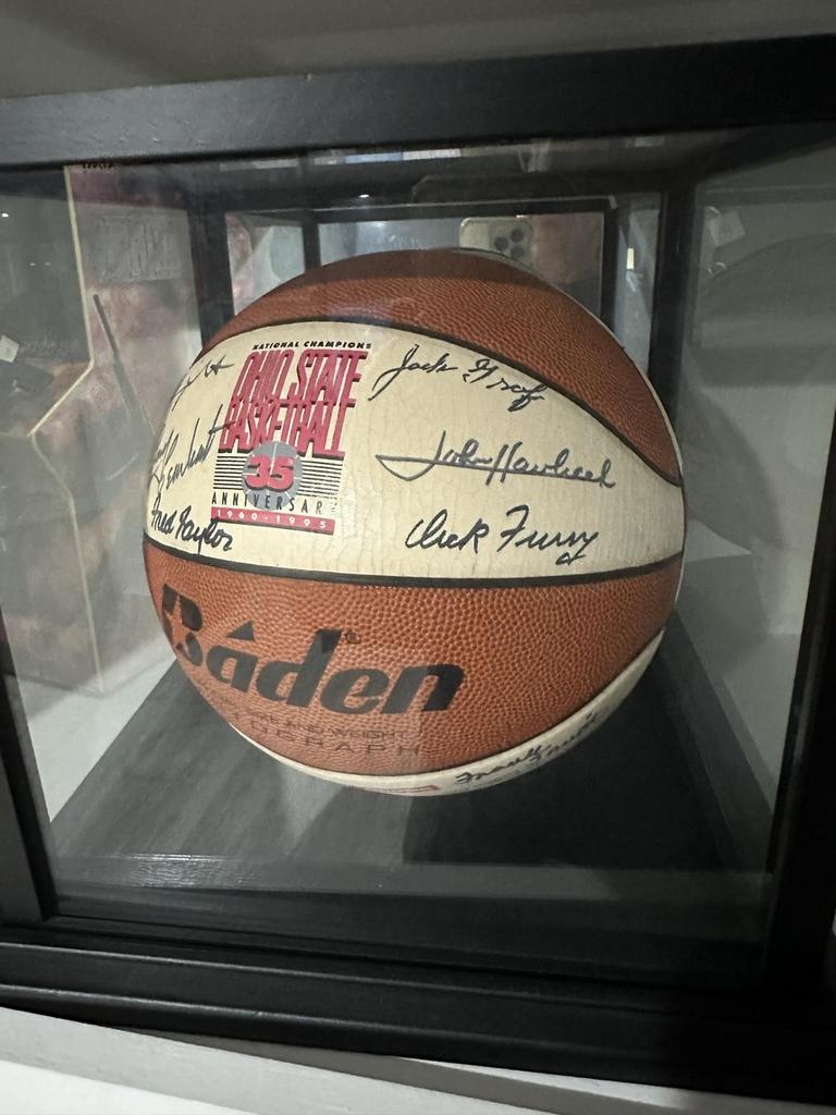 Auction Ohio OSU bball signedHavlicek