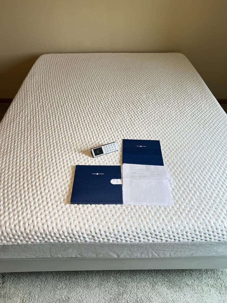Auction Ohio Queen Sleep Number Mattress