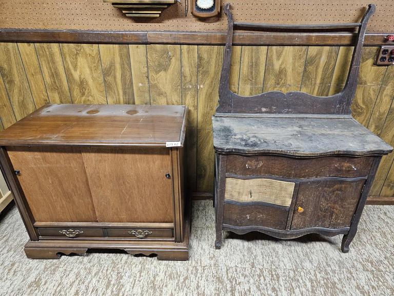 Auction Ohio Old wood pieces