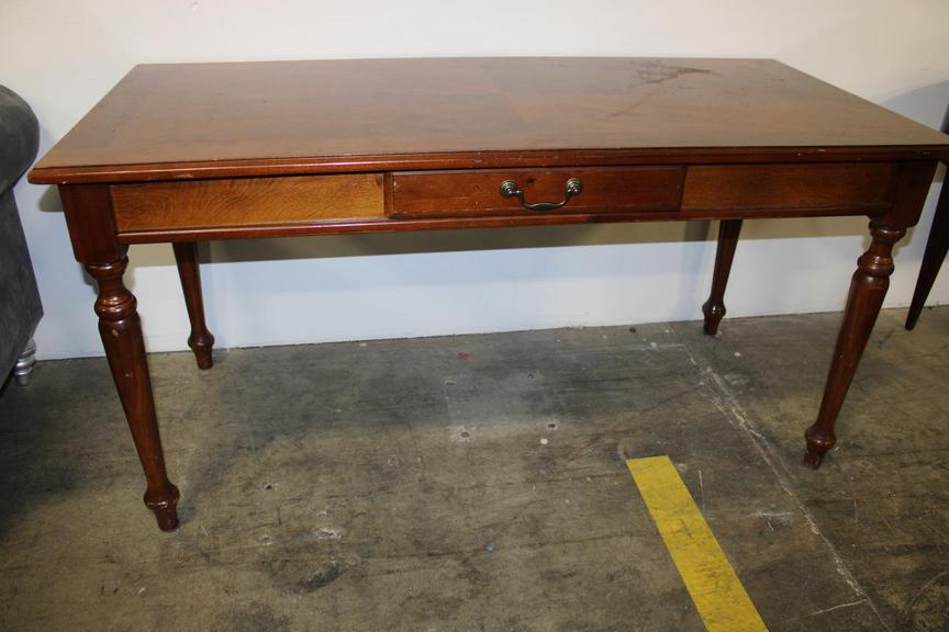 Auction Ohio Writing Desk