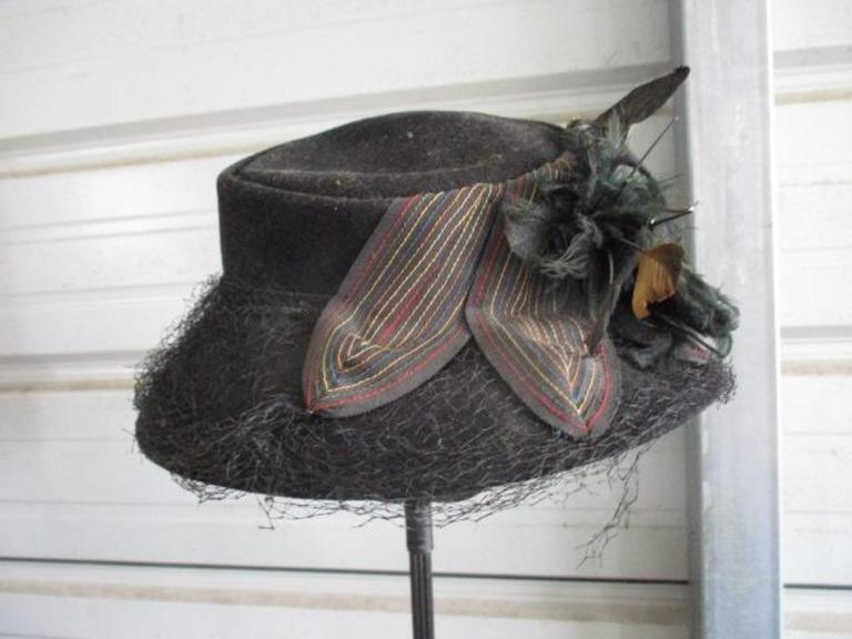 Auction Ohio Ladies Vintage Hat