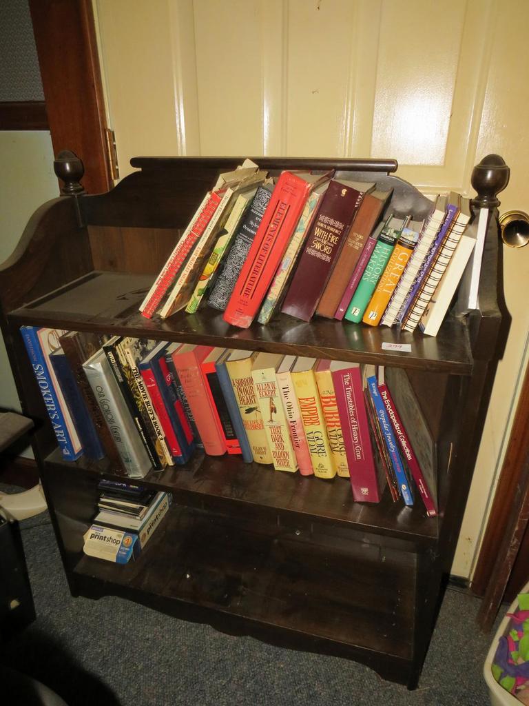 Auction Ohio Bookshelf and Contents