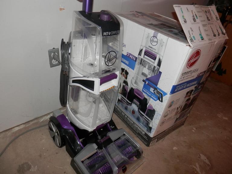 Auction Ohio Hoover Carpet Shampooer