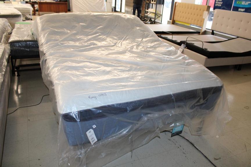 Auction Ohio Serta Simmons Queen Mattress