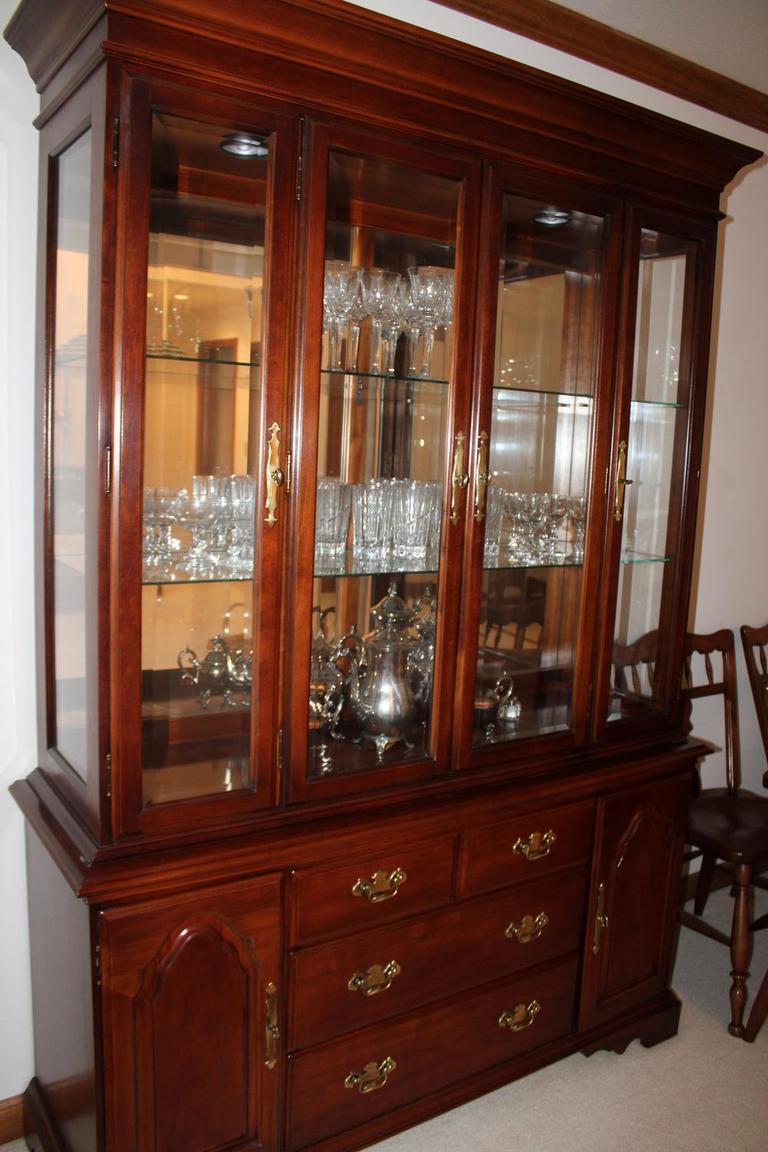 Auction Ohio Bernhardt China