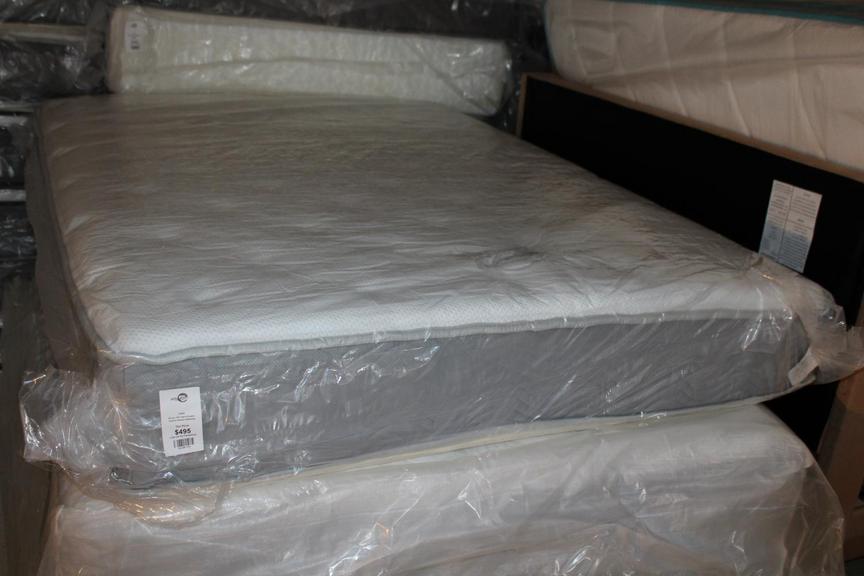 Auction Ohio Zinus Queen Mattress