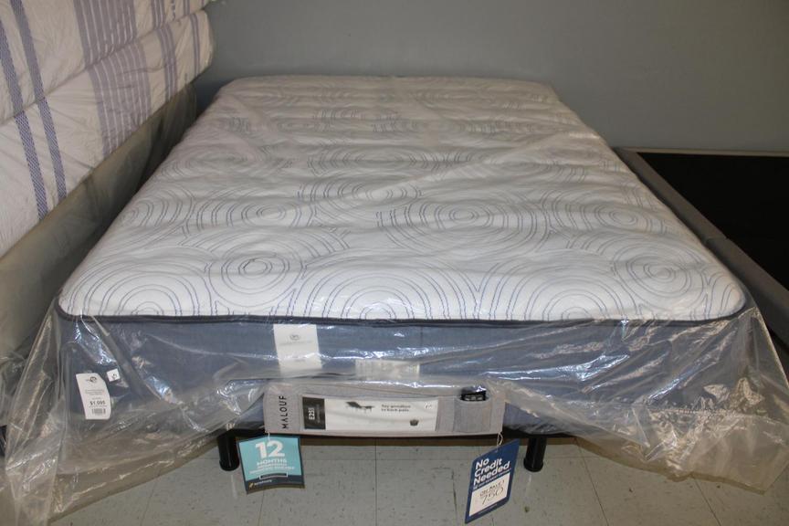 Auction Ohio Serta Simmons Queen Mattress