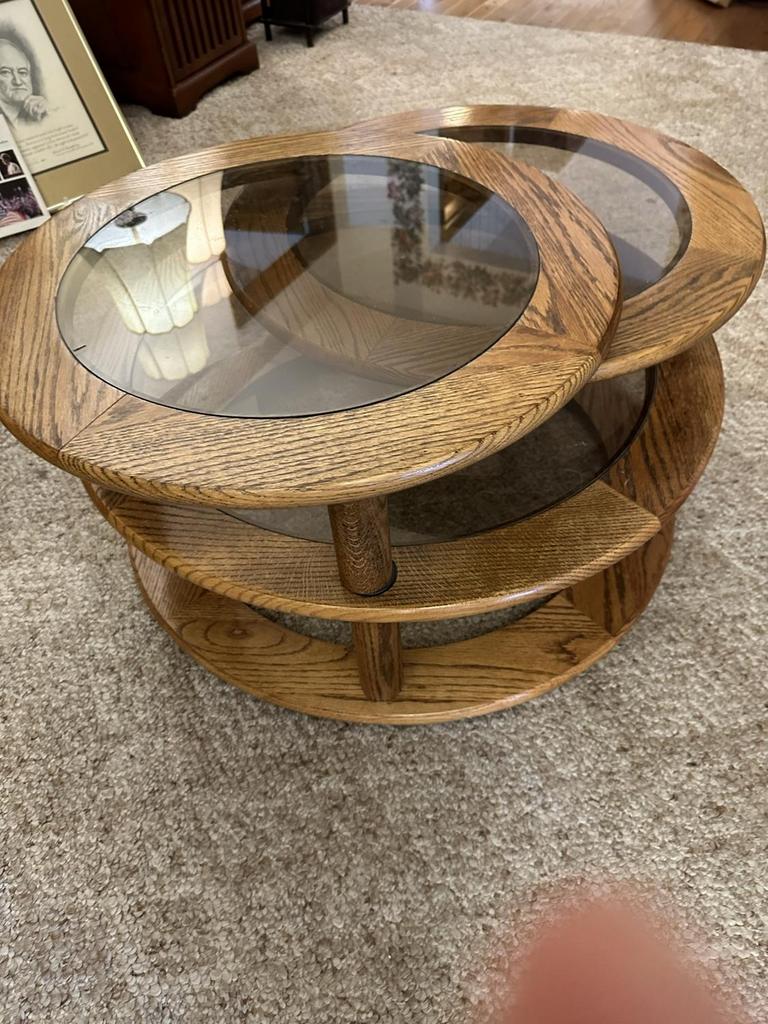 Auction Ohio Unusual swivel coffee table
