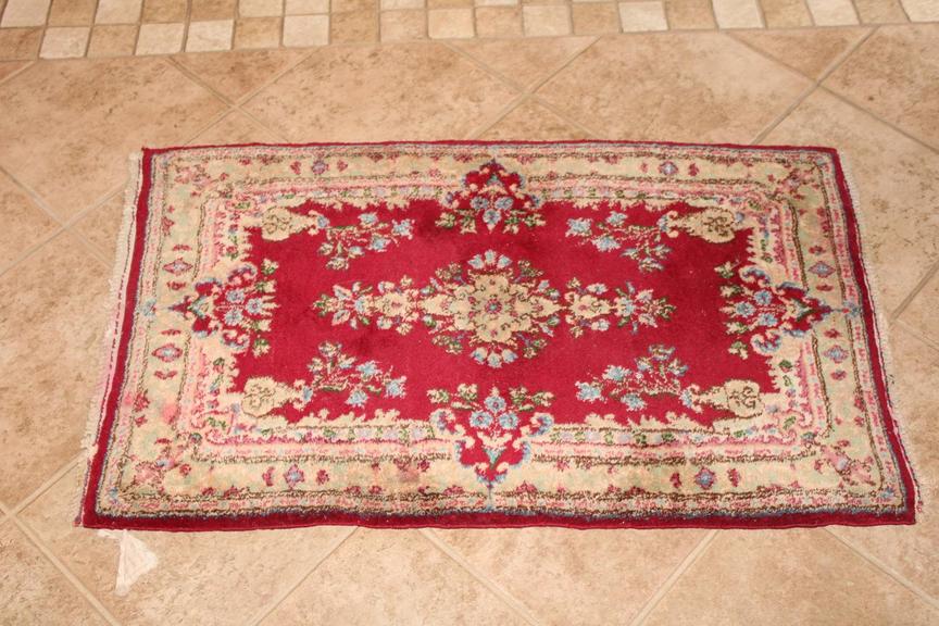 Auction Ohio Persian Wool Rug