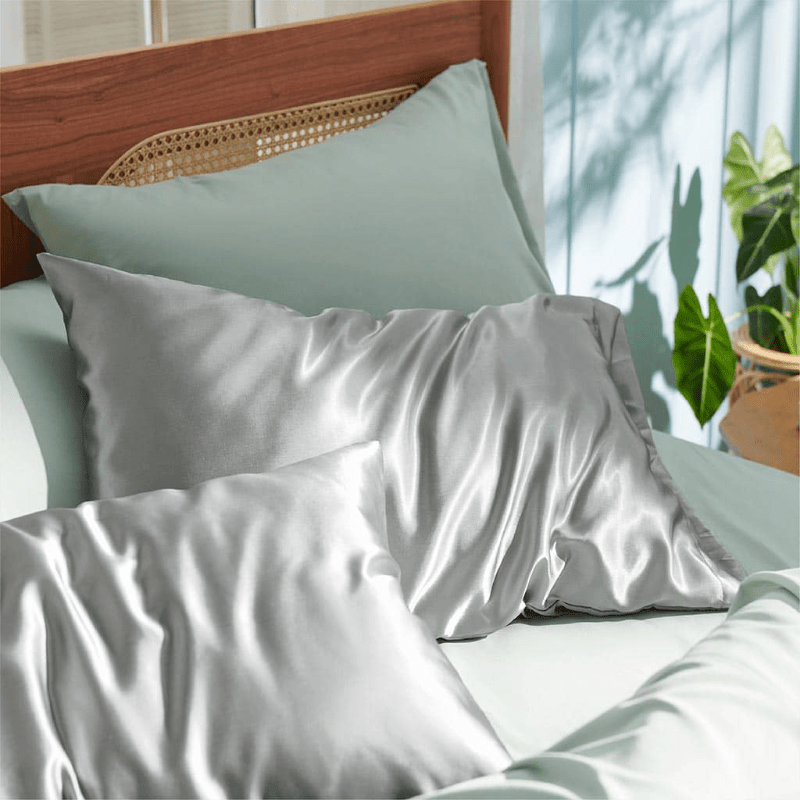 Unveiling the Benefit of Satin Pillowcases for Hair and Skin