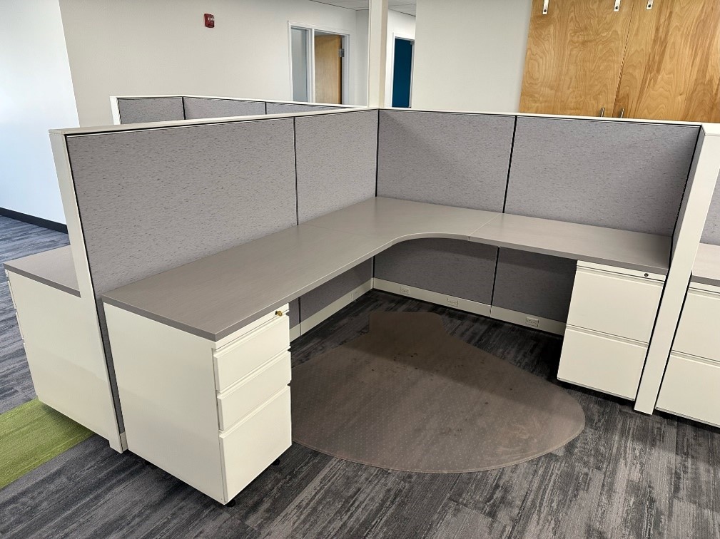 HERMAN MILLER CANVAS 6' X 7' WORKSTATION Atlanta Office Liquidators