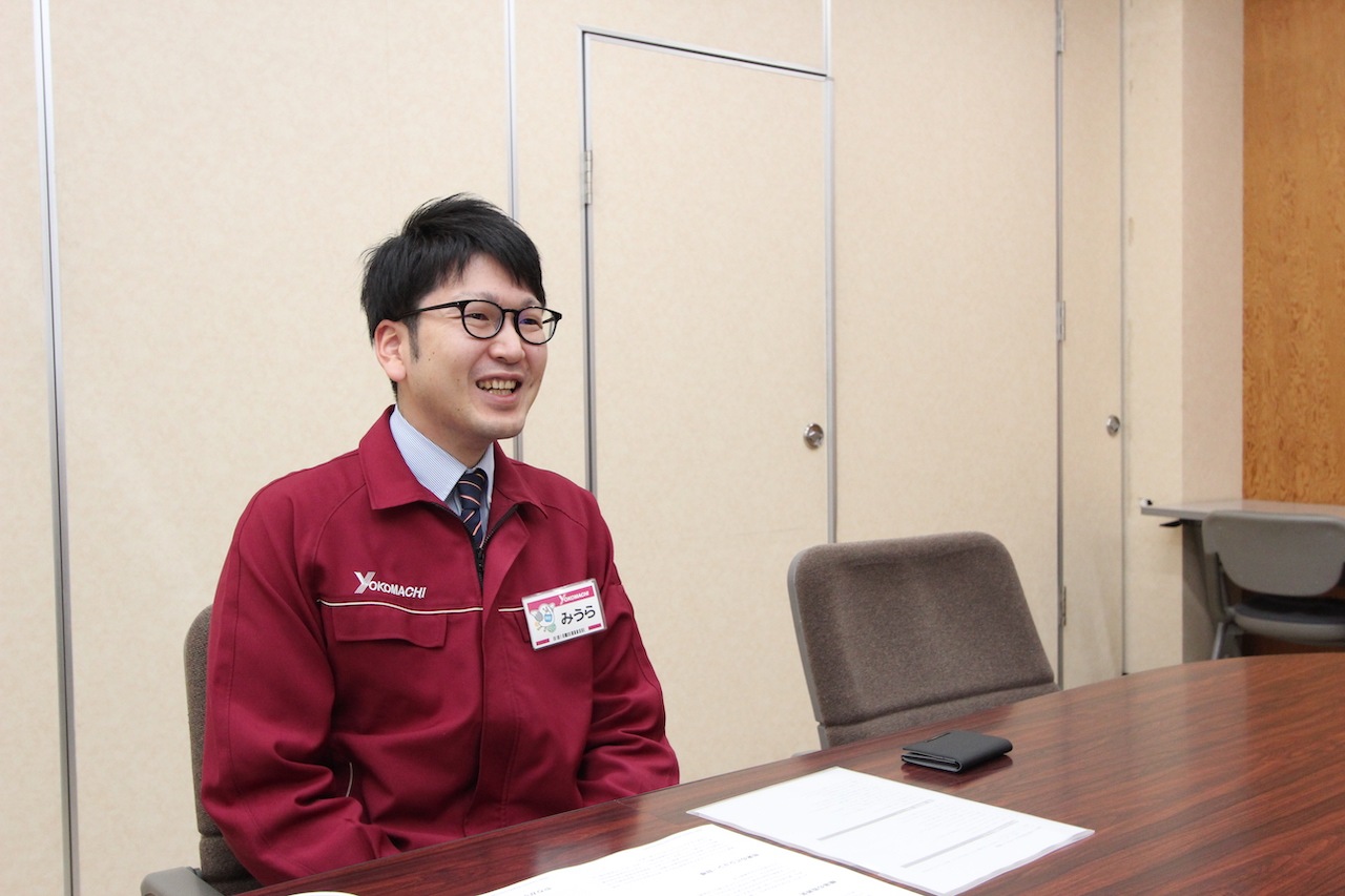 バイヤーは出会った人の分だけ想いに触れ、その縁を繋いでいく仕事 青森の会社 会社の中が見える、転職・就職支援サイト