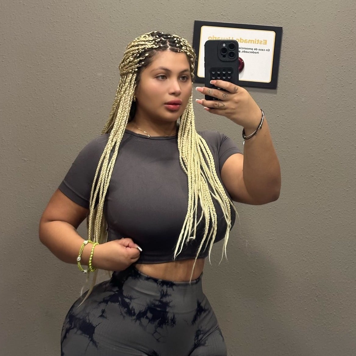 Naomi Verde - La Página Azul Gratis OnlyFans 💙