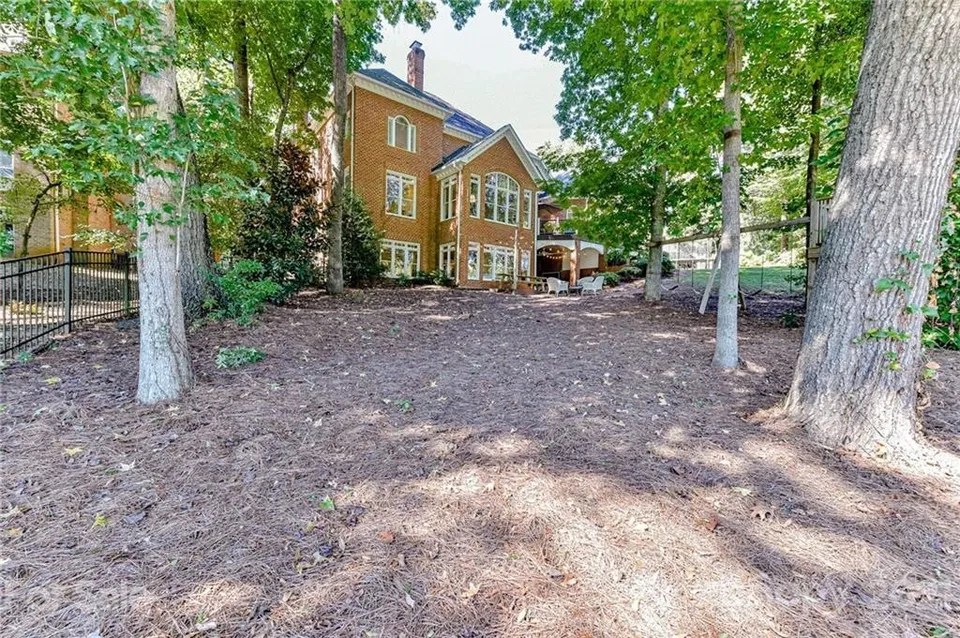 6607 Seton House Ln, Charlotte, NC 28277