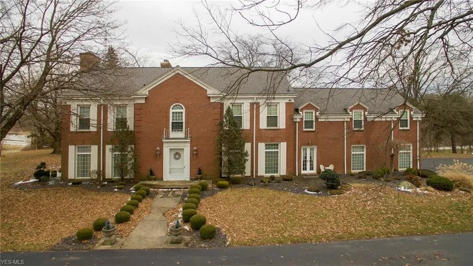 2613 Buckland Ave, Fremont, OH 43420