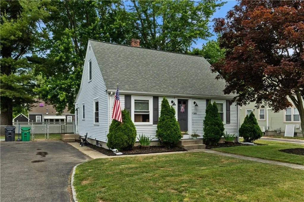 For Sale 189 Hillard Ave, Warwick, RI 02886