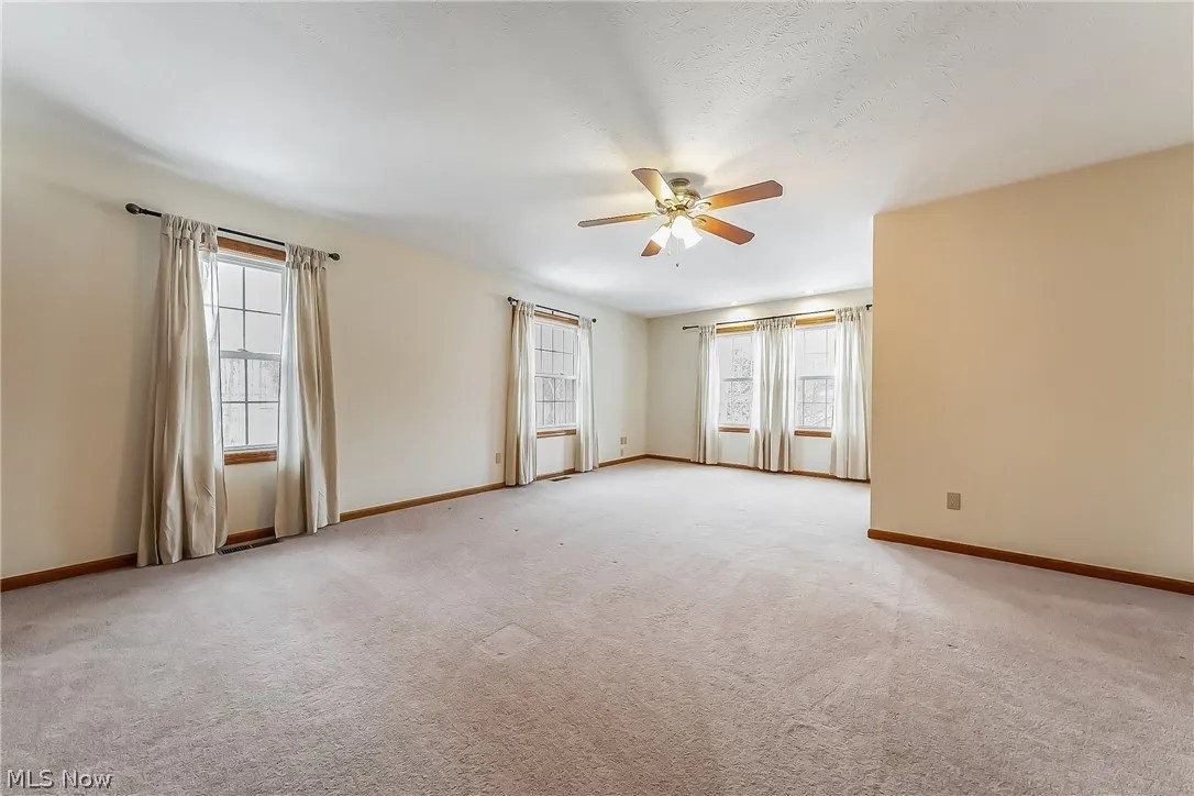 For Sale 35912 Solon Rd, Solon, OH 44022