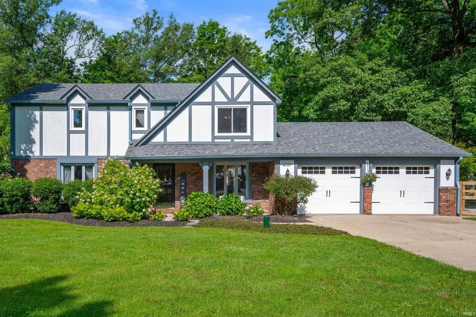 4737 Beechmont Dr, Anderson, IN 46012