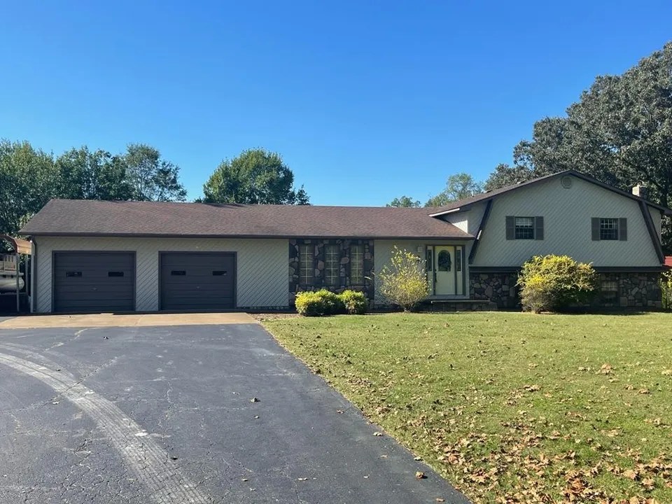 3000 Bear Creek Rd, Mansfield, TN 38236