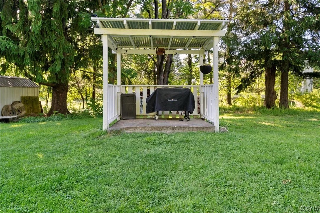 For Sale 308 Higby Rd, New Hartford, NY 13413