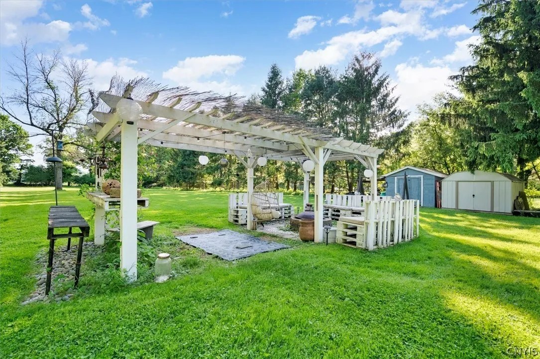 For Sale 308 Higby Rd, New Hartford, NY 13413