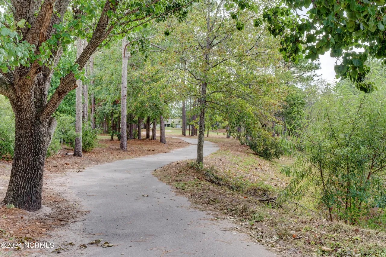 For Sale 215 Inland Greens Cir, Wilmington, NC 28405