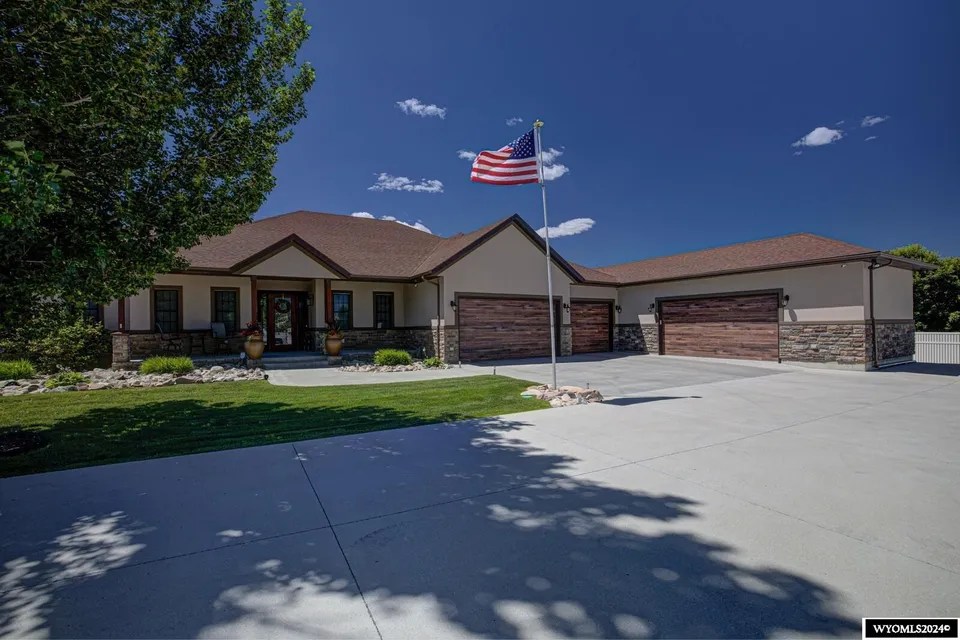 5200 S Poplar St, Casper, WY 82601