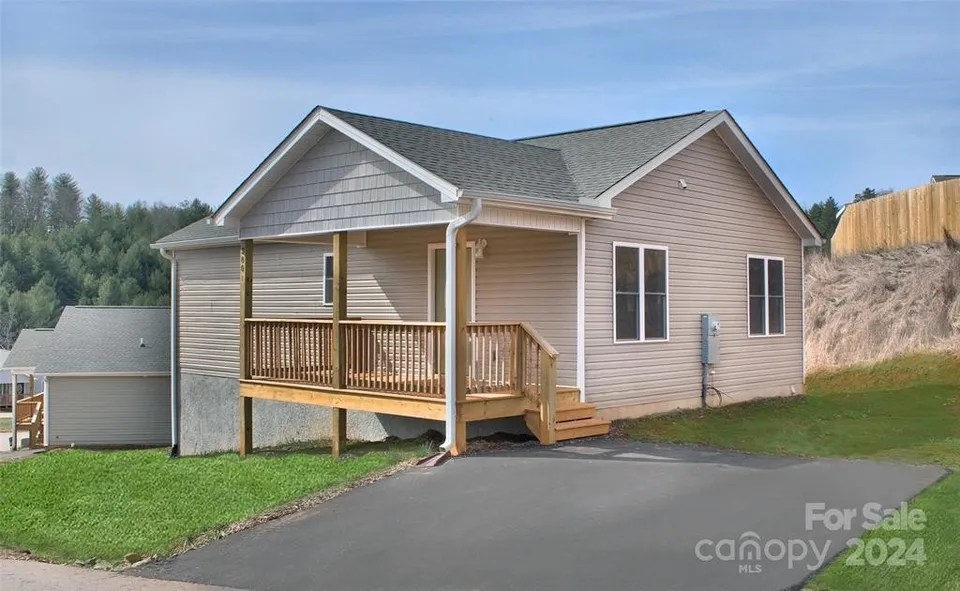 380 Quinn Hill Ln Unit 51, Mars Hill, NC 28754 385,000