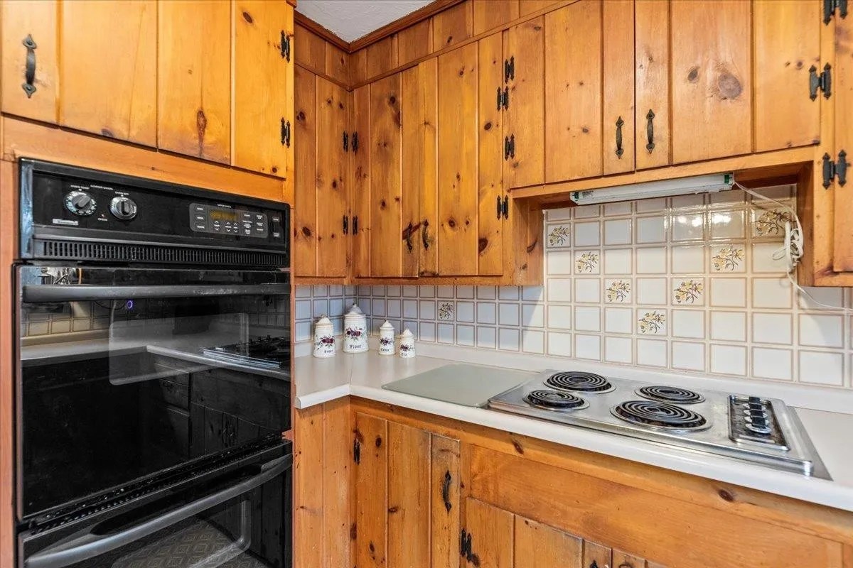 For Sale 2470 Monument Ave, Bennington, VT 05201