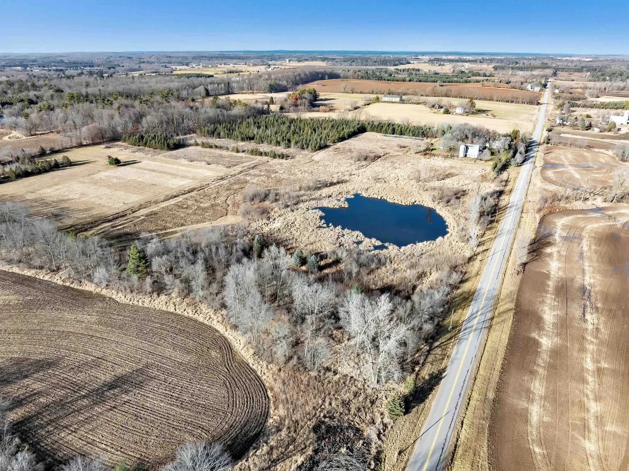 N4281 County Road K, Weyauwega, WI 54983