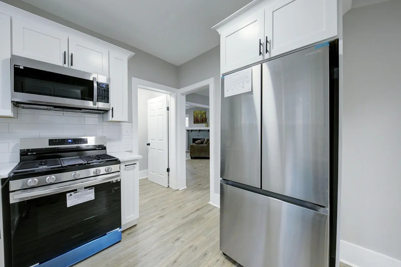 For Sale 768 Pinecrest Dr, Ferndale, MI 48220