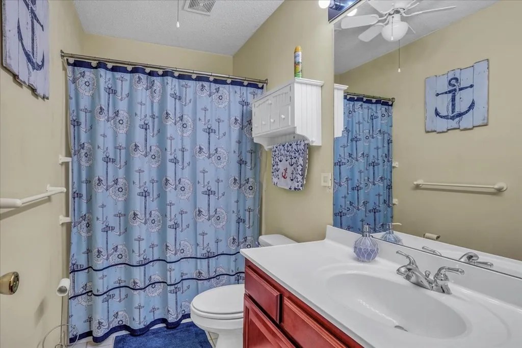 108 Pineridge Rd, Eutawville, SC 29048