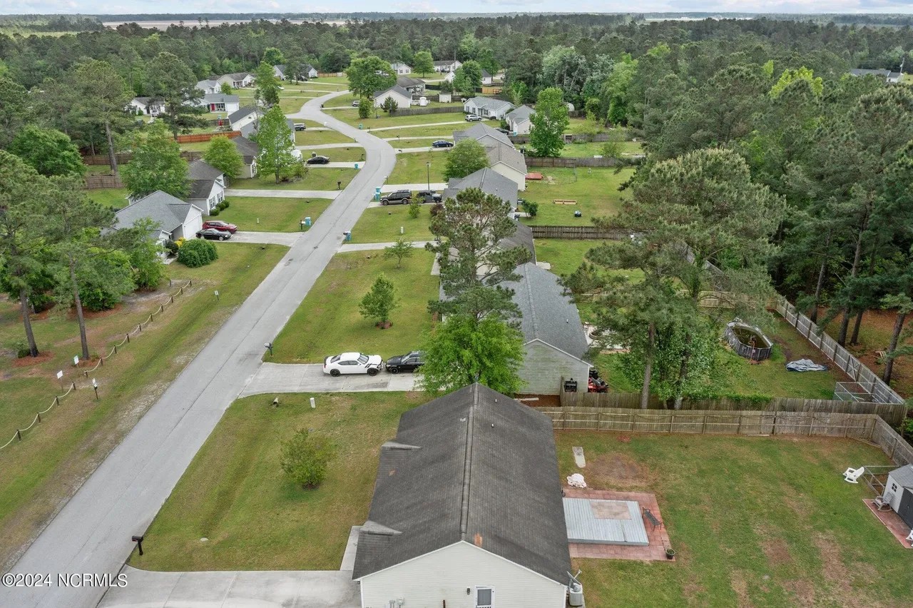 For Sale 138 Ashbury Park Ln, Richlands, NC 28574