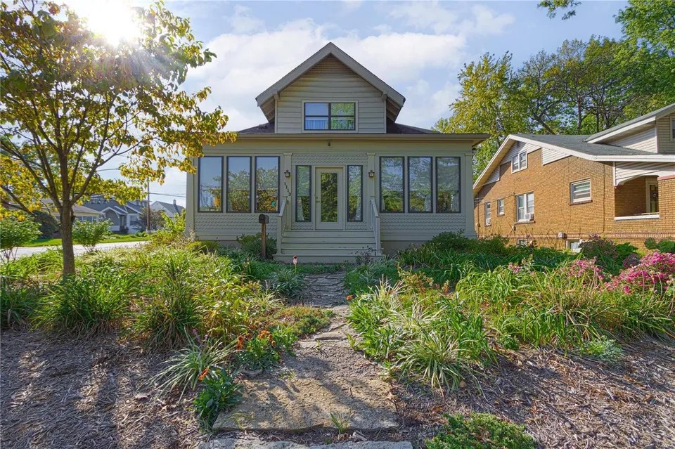 1113 Troy Rd, Edwardsville, IL 62025