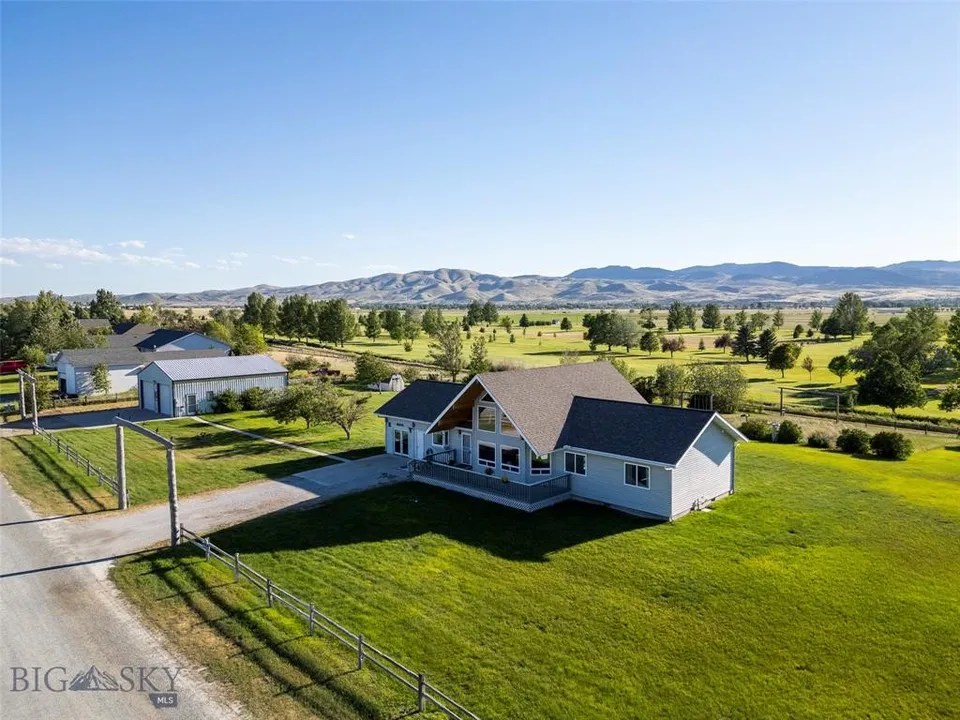 2 Sautter Ln, Townsend, MT 59644 650,000