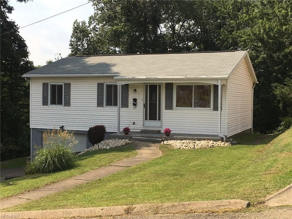 301 Sycamore St, Mingo Junction, OH 43938