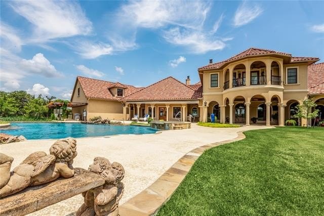 7007 Hawk Rd, Flower Mound, TX 75022