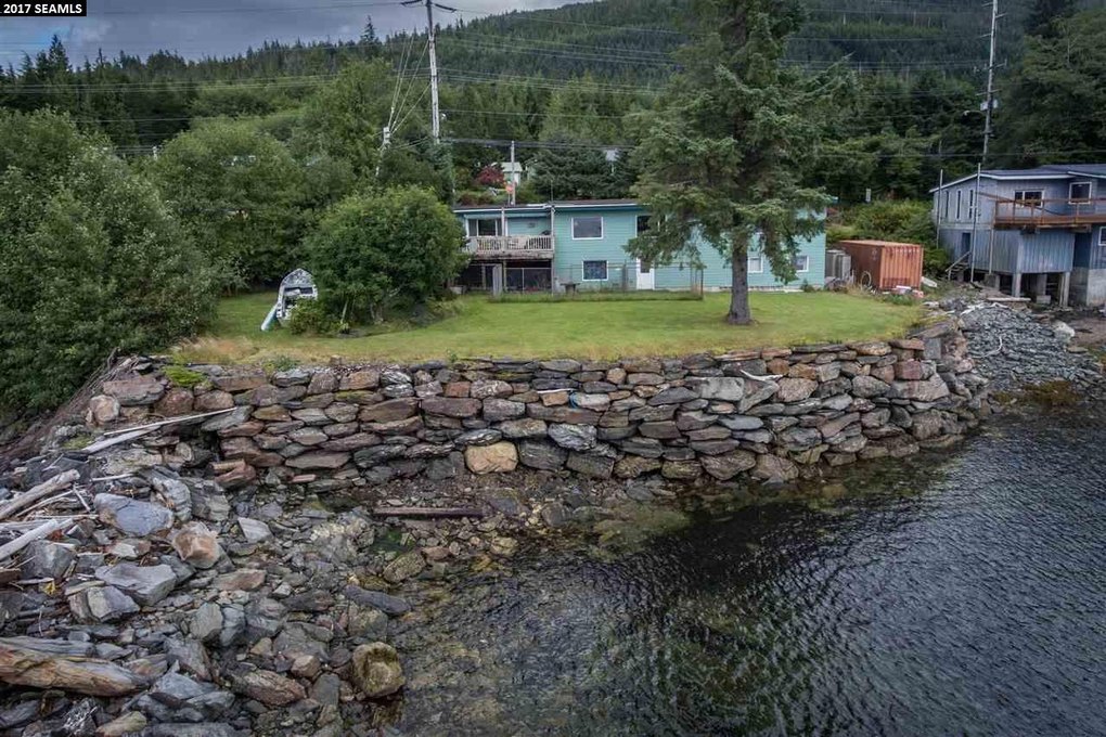 5351 Shoreline Dr, Ketchikan, AK 99901