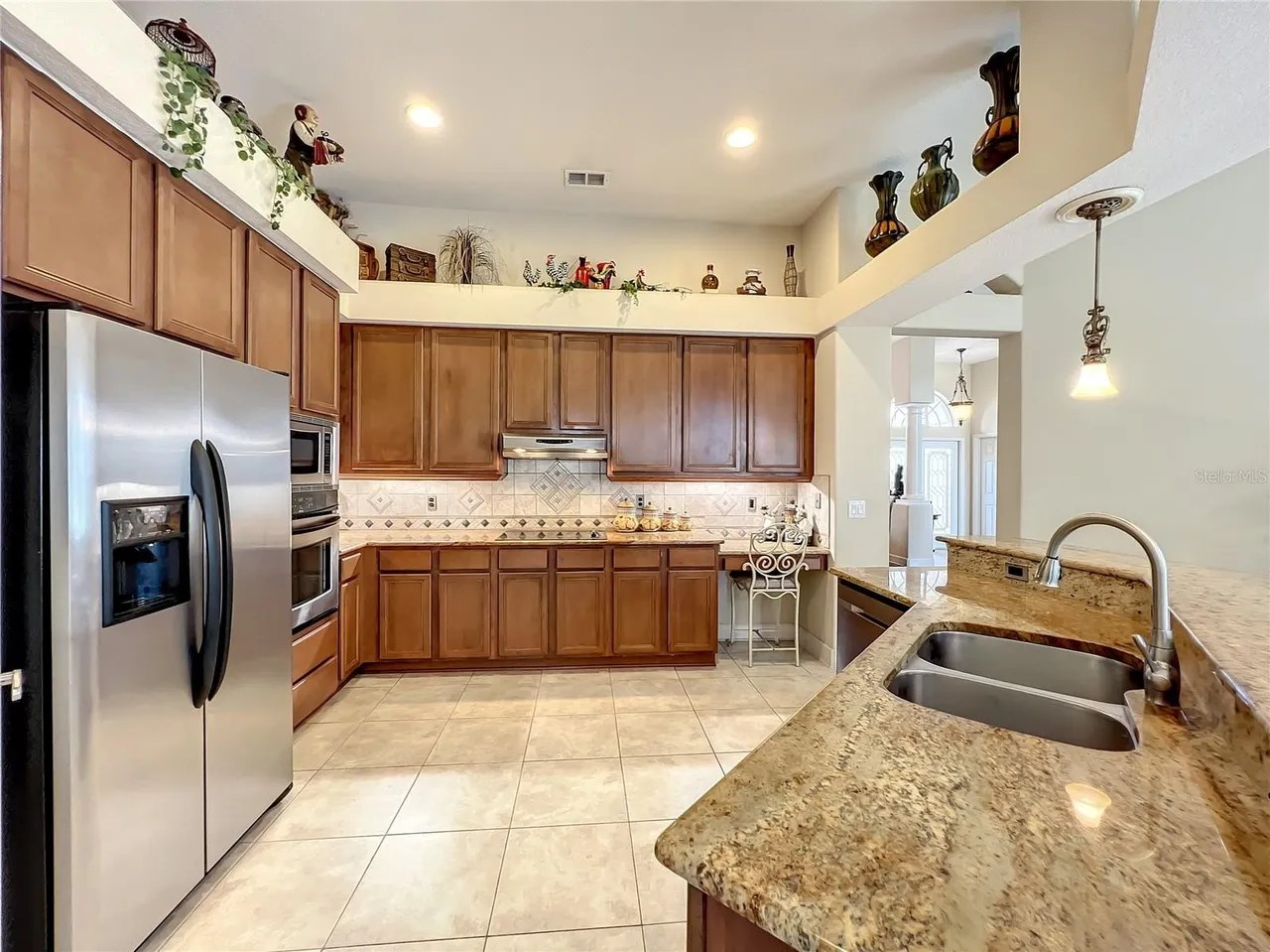 23430 Valderama Ln, Sorrento, FL 32776